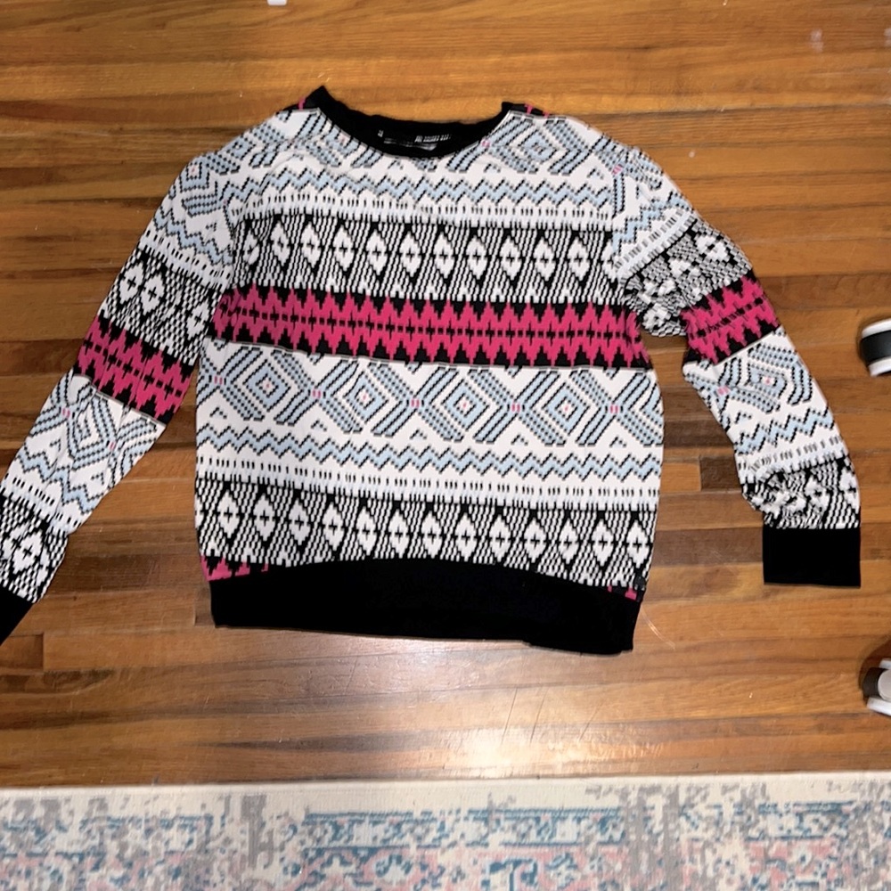 Andrew Marc pattern pullover sweater // fleece lining // warm // apres ski ⛷️